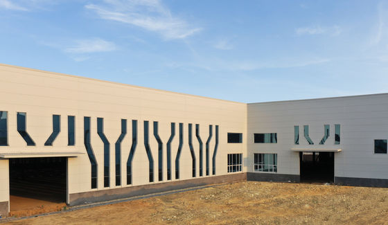 ছাদ এবং নির্মাণের জন্য এয়ারটাইটনেস/জলনিরোধকতা এবং তাপ নিরোধক সহ উচ্চ শক্তি সম্পন্ন পিইউ স্যান্ডউইচ প্যানেল