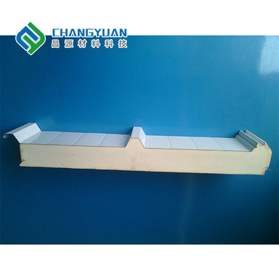 PU / PIR আইসোলেটেড প্যানেলগুলি ছাদ আইসোলেশনের জন্য নিখুঁত সমাধান