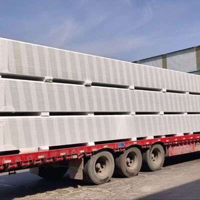 অগ্নিরোধী B1 অ্যাপ্লিকেশনগুলির জন্য শব্দ-প্রতিরোধী এবং তাপ নিরোধক বৈশিষ্ট্য সহ PIR স্যান্ডউইচ প্যানেল