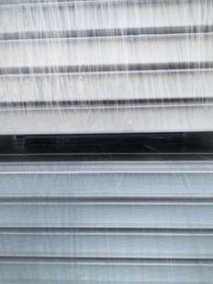 থার্মাল কন্ডাক্টিভিটি ≤0.020W/m*K, ফায়ারপ্রুফ বি রেটিং এবং কাস্টমাইজযোগ্য পুরুত্ব ৫০-২০০মিমি সহ পলিউরেথেন স্যান্ডউইচ প্যানেল